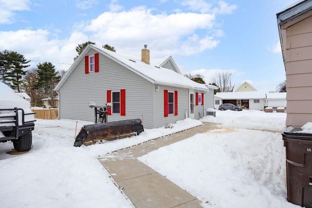 225 E Centre Street, Footville, WI 53537