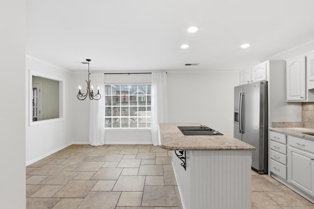 2108 PRESTWICK DR, Germantown, TN 38139