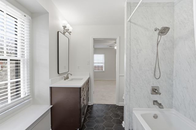 2108 PRESTWICK DR, Germantown, TN 38139