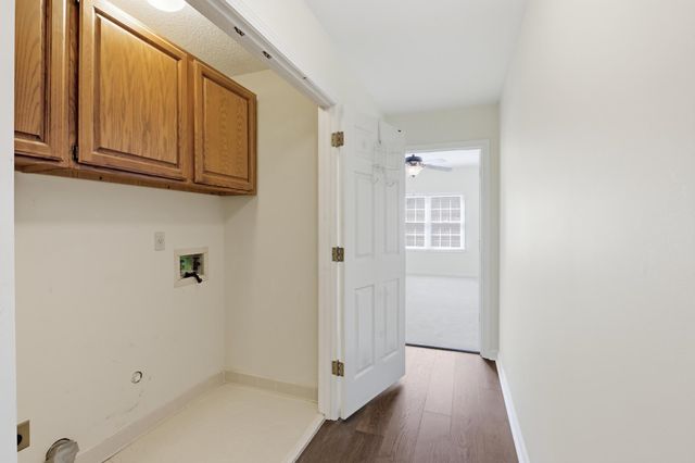 2108 PRESTWICK DR, Germantown, TN 38139