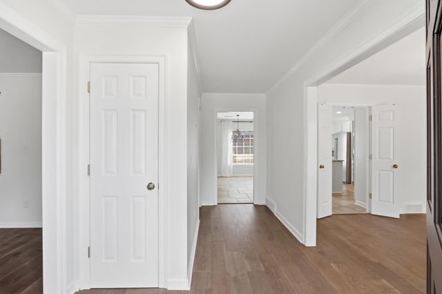 2108 PRESTWICK DR, Germantown, TN 38139