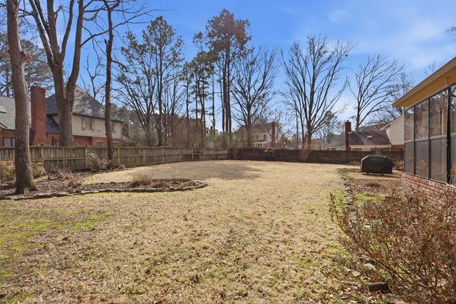 2108 PRESTWICK DR, Germantown, TN 38139