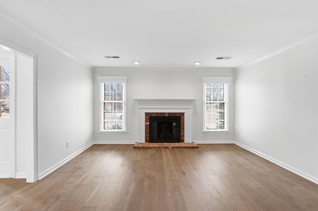 2108 PRESTWICK DR, Germantown, TN 38139