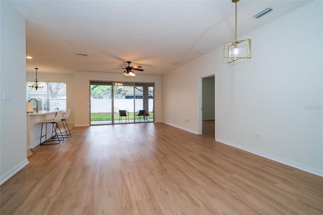 8210 CANARY CANYON WAY, Tampa, FL 33647