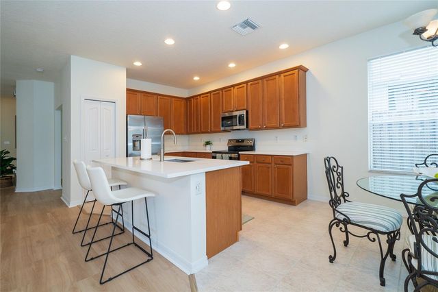 8210 CANARY CANYON WAY, Tampa, FL 33647