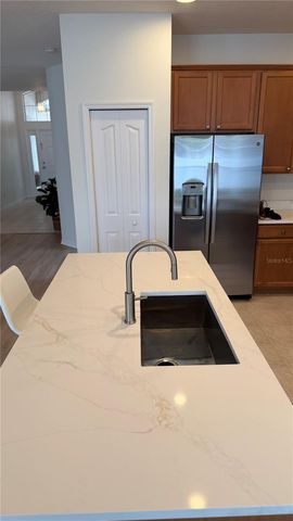 8210 CANARY CANYON WAY, Tampa, FL 33647