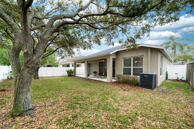 8210 CANARY CANYON WAY, Tampa, FL 33647