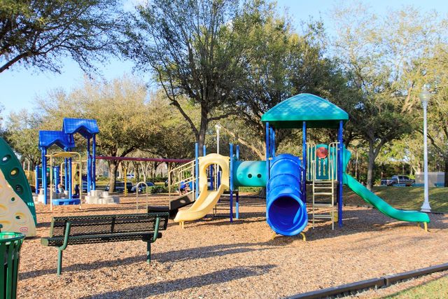 8210 CANARY CANYON WAY, Tampa, FL 33647