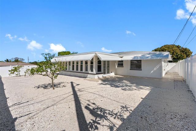 11572 63RD AVENUE, Seminole, FL 33772