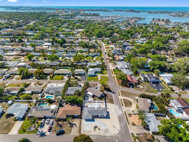 11572 63RD AVENUE, Seminole, FL 33772