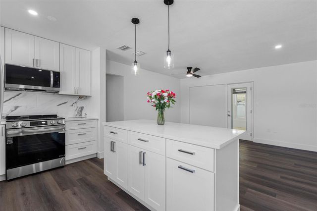 11572 63RD AVENUE, Seminole, FL 33772