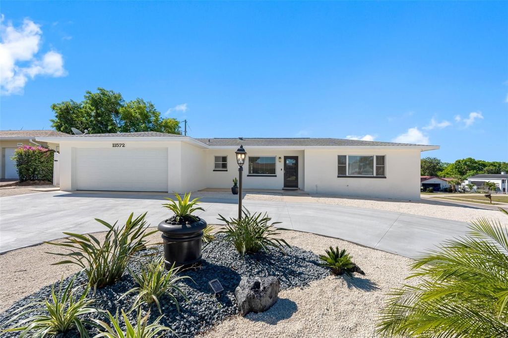 11572 63RD AVENUE, Seminole, FL 33772