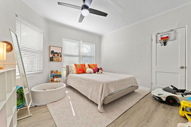 614 Avon Road, West Palm Beach, FL 33401