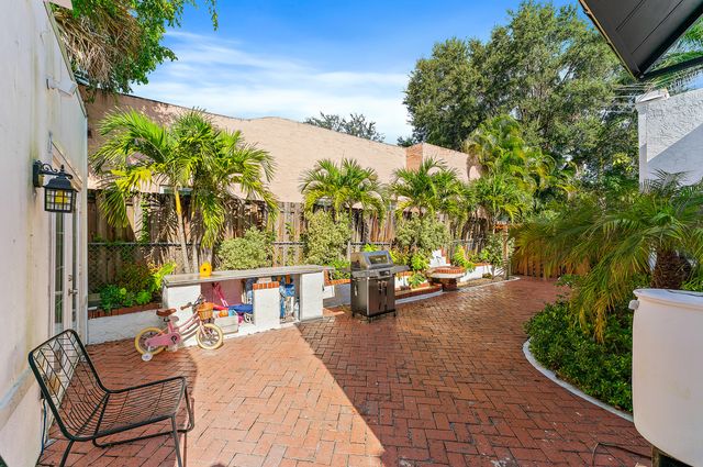 614 Avon Road, West Palm Beach, FL 33401