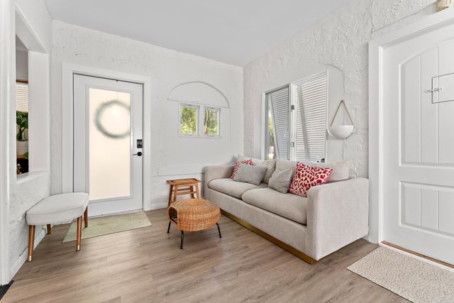 614 Avon Road, West Palm Beach, FL 33401