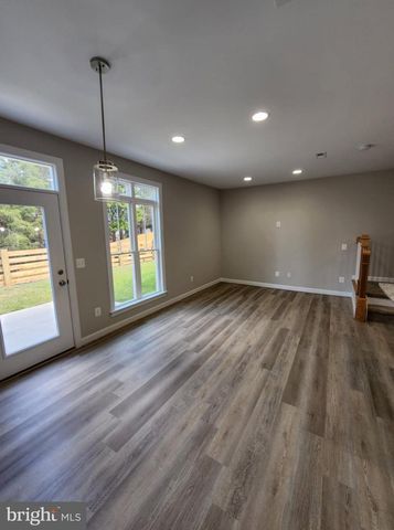 111 CORALYROSE CT, Winchester, VA 22602