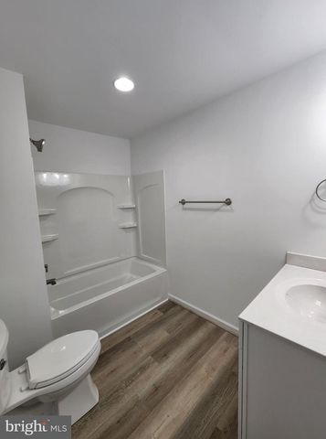 111 CORALYROSE CT, Winchester, VA 22602