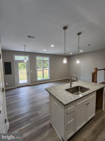 111 CORALYROSE CT, Winchester, VA 22602