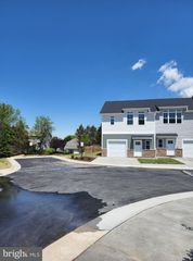 111 CORALYROSE CT, Winchester, VA 22602