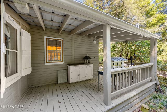 6831 Old Walland Hwy, Townsend, TN 37882