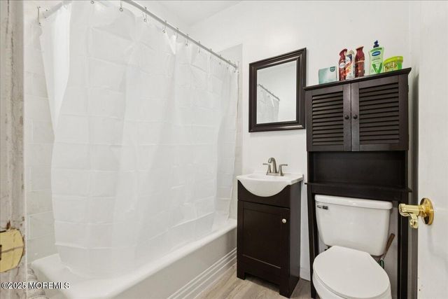 129 Brookwood Street, East Orange, NJ 07018