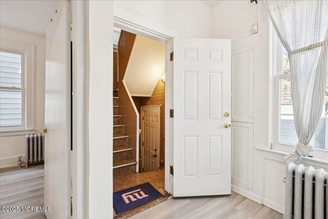 129 Brookwood Street, East Orange, NJ 07018