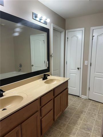 535 Ridge View Crossing, Woodstock, GA 30188