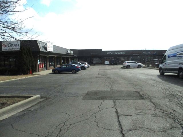 1013 W GOLF Road, Hoffman Estates, IL 60169