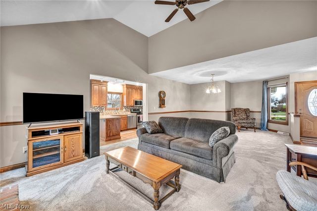 4171 Sterling Station Drive, Brunswick, OH 44212