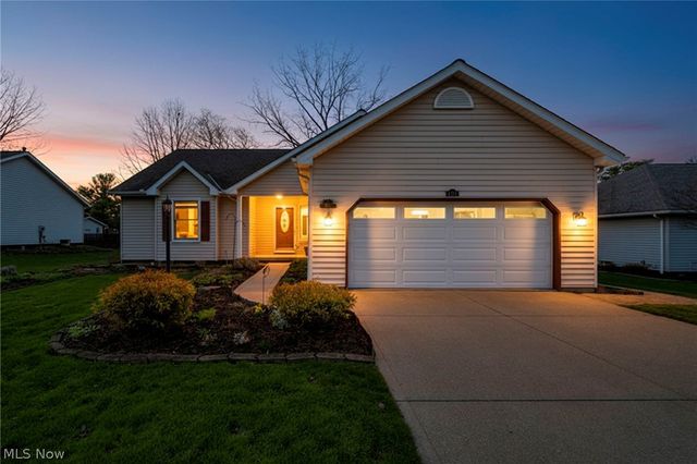 4171 Sterling Station Drive, Brunswick, OH 44212