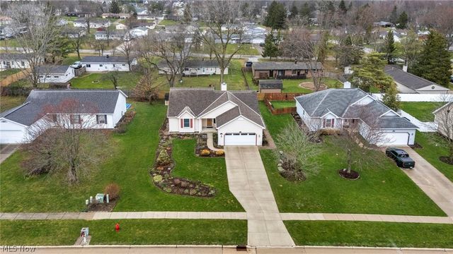 4171 Sterling Station Drive, Brunswick, OH 44212