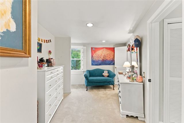 21 Lawnacre Drive, Cranston, RI 02920