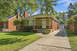 8300 Virgil Street, Dearborn Heights, MI 48127