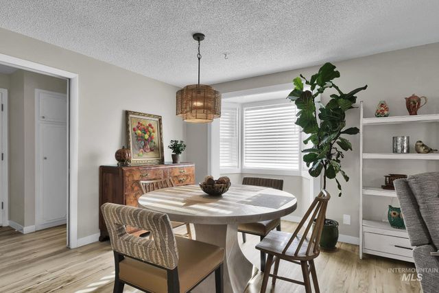 8907 W Stynbrook Dr, Boise, ID 83704