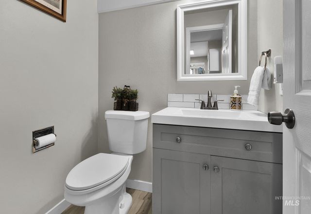 8907 W Stynbrook Dr, Boise, ID 83704