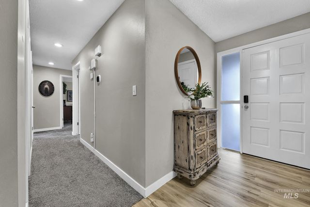 8907 W Stynbrook Dr, Boise, ID 83704