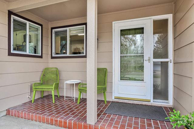 8907 W Stynbrook Dr, Boise, ID 83704