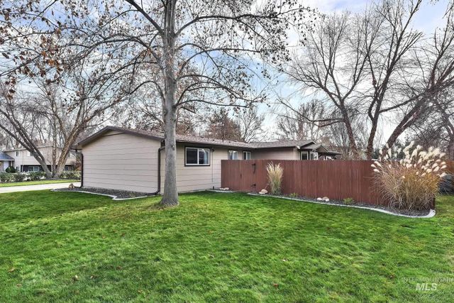 8907 W Stynbrook Dr, Boise, ID 83704