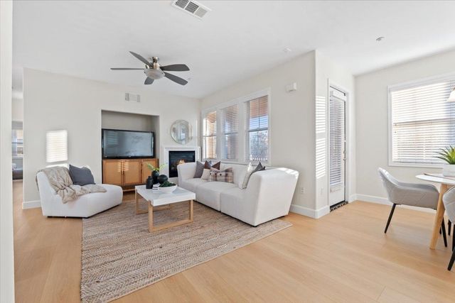 3251 Monaghan St, Dublin, CA 94568