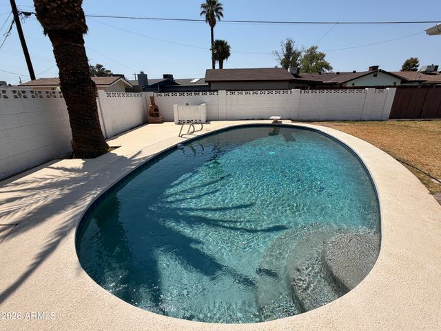 8228 N 35TH Avenue, Phoenix, AZ 85051