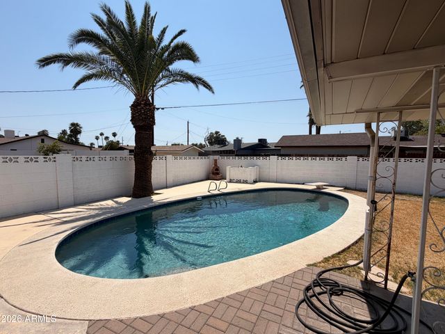 8228 N 35TH Avenue, Phoenix, AZ 85051