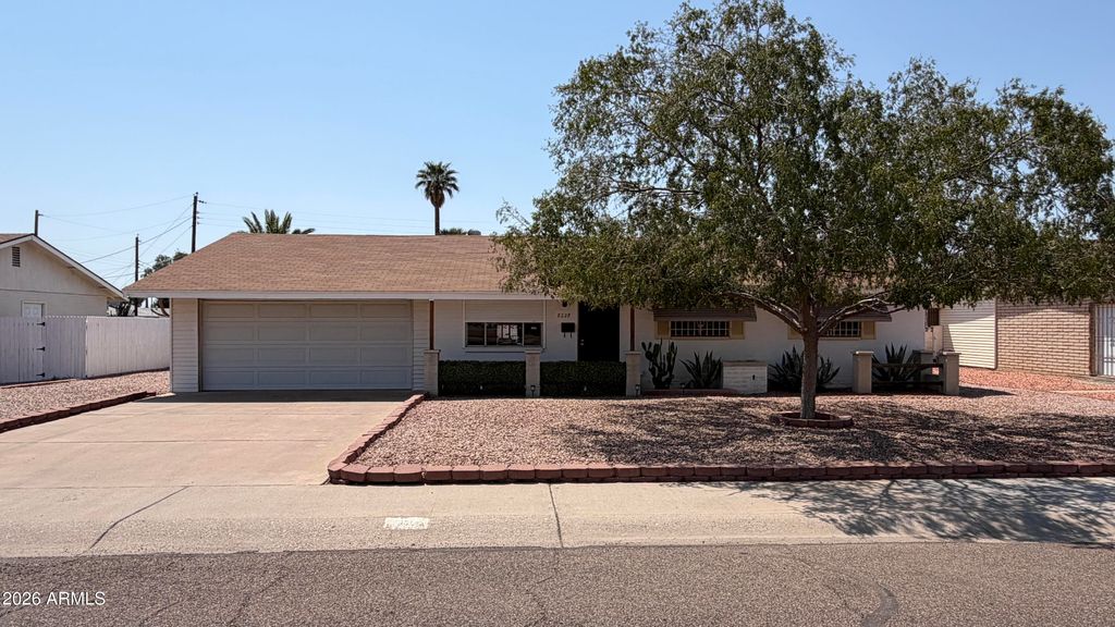 8228 N 35TH Avenue, Phoenix, AZ 85051
