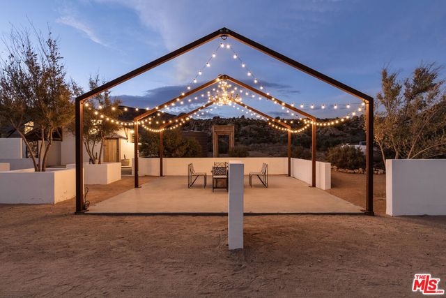 53252 Pipes Canyon Road, Pioneertown, CA 92268