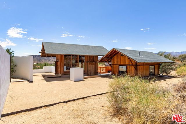 53252 Pipes Canyon Road, Pioneertown, CA 92268