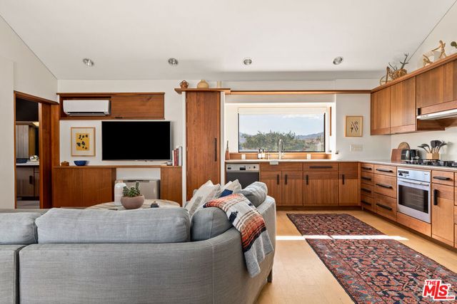 53252 Pipes Canyon Road, Pioneertown, CA 92268