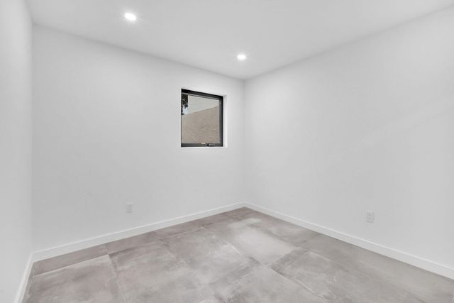 2460 SW 58th Manor 1-2, Dania Beach, FL 33312