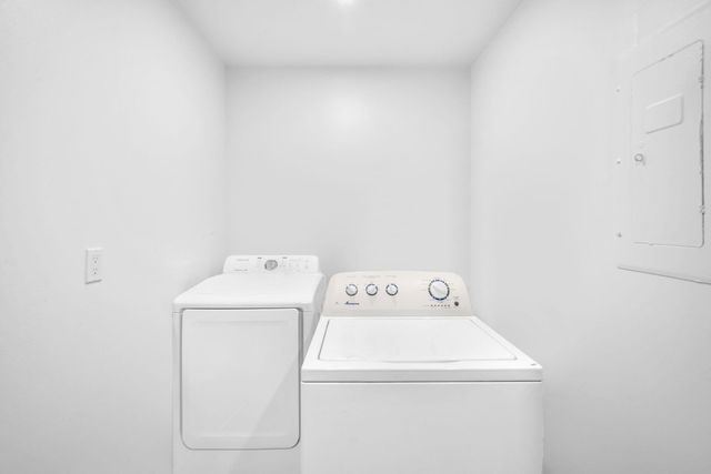 2460 SW 58th Manor 1-2, Dania Beach, FL 33312