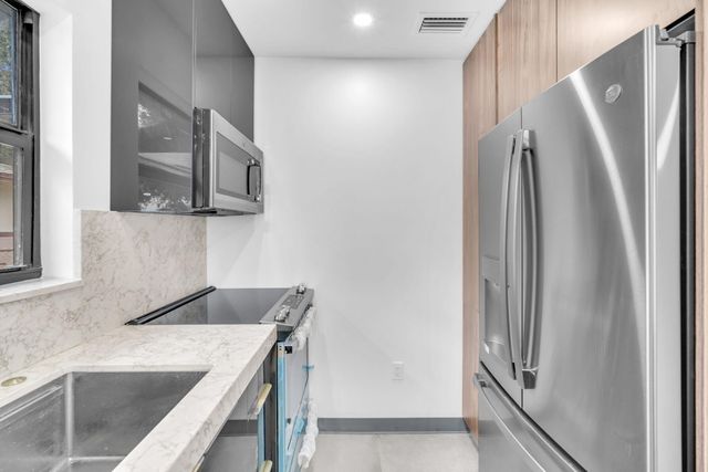 2460 SW 58th Manor 1-2, Dania Beach, FL 33312