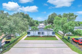 2460 SW 58th Manor 1-2, Dania Beach, FL 33312