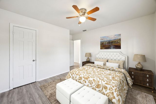 3228 Emmett Street, Dallas, TX 75211